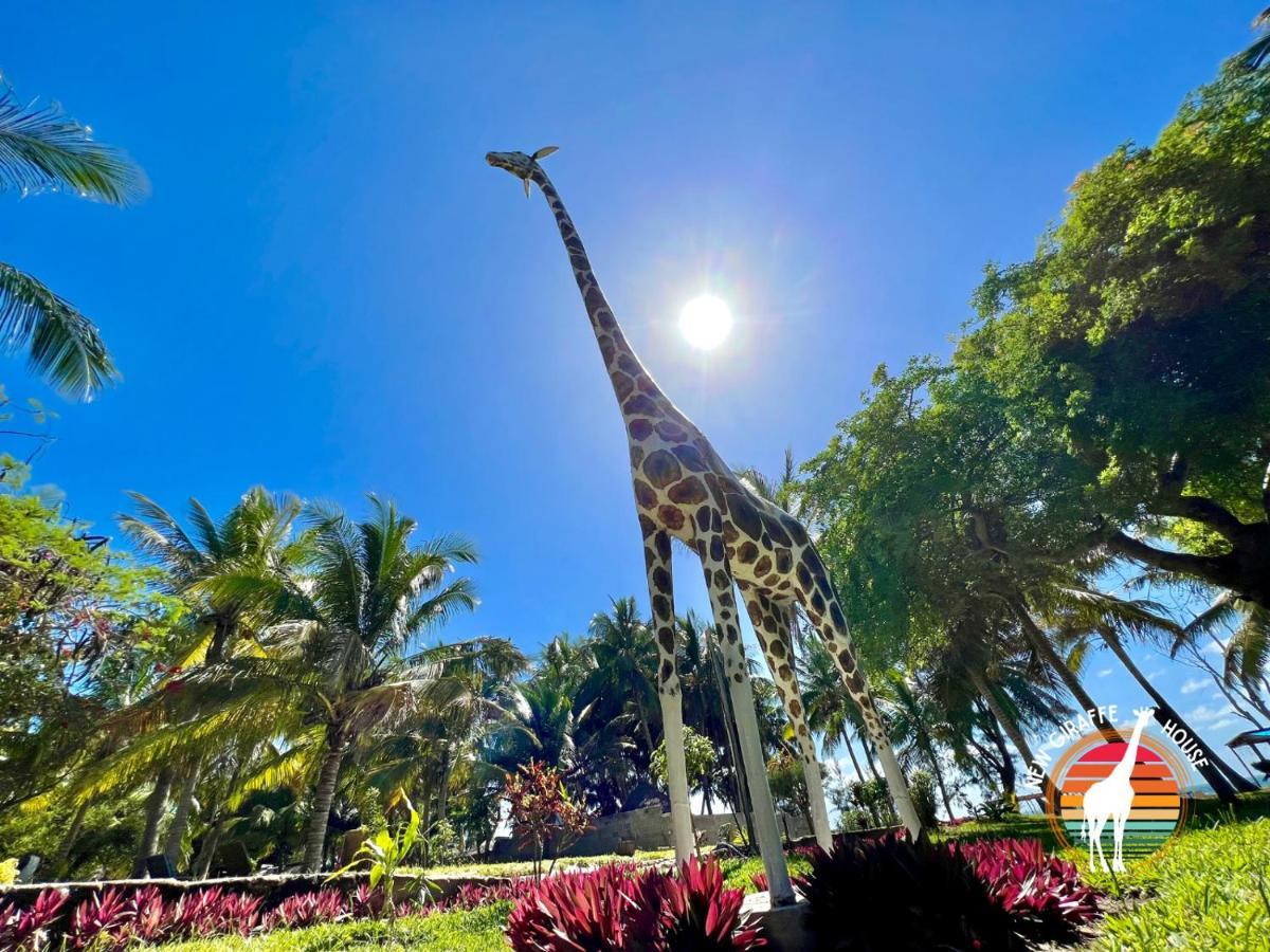 Bed and Breakfast New Giraffe House Виланкулос Экстерьер фото