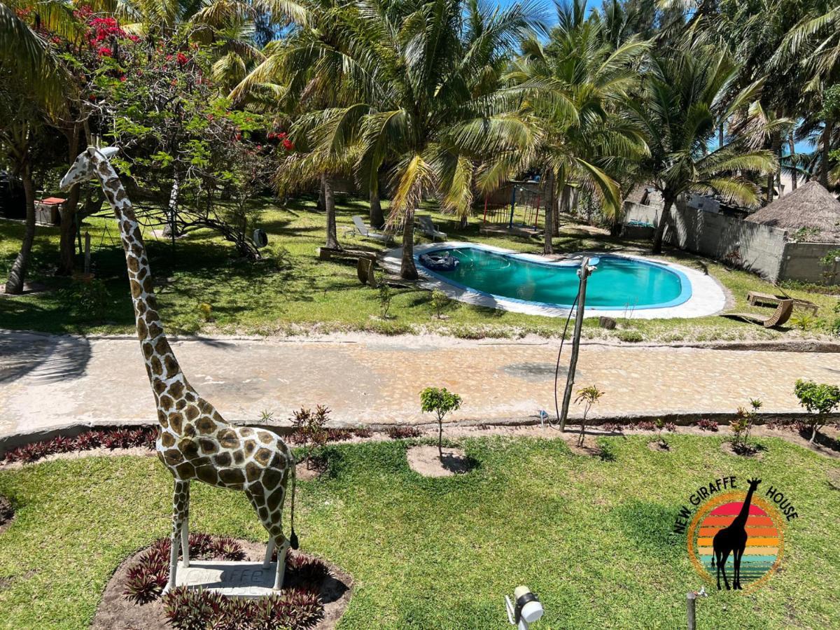 Bed and Breakfast New Giraffe House Виланкулос Экстерьер фото