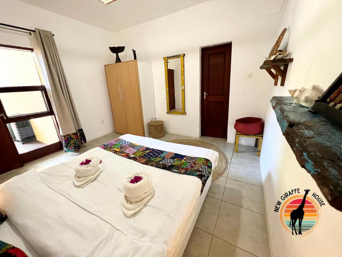 Bed and Breakfast New Giraffe House Виланкулос Номер фото
